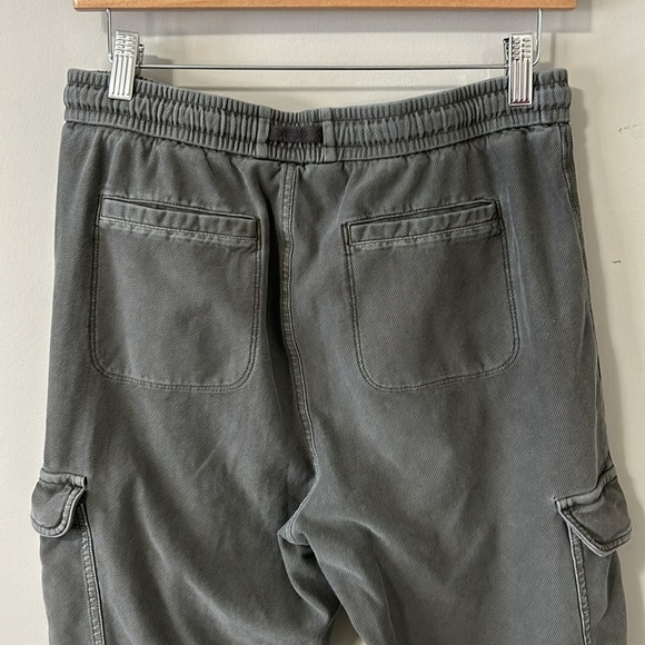 ATHLETA Farallon Cargo Pant Crop Cypress Green Organic Cotton Pull On Sz 6 - Picture 11 of 16